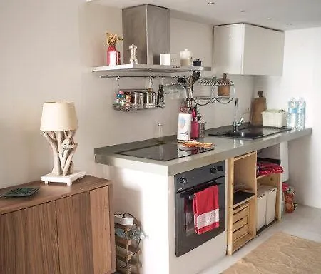 Apartment Laroman *